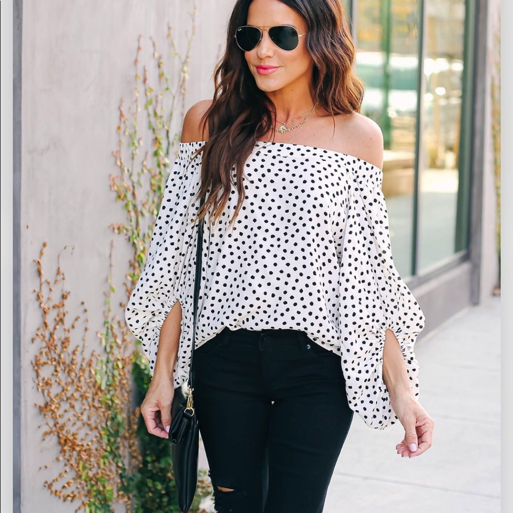 VICI Nonna Spotted Off The Shoulder Blouse